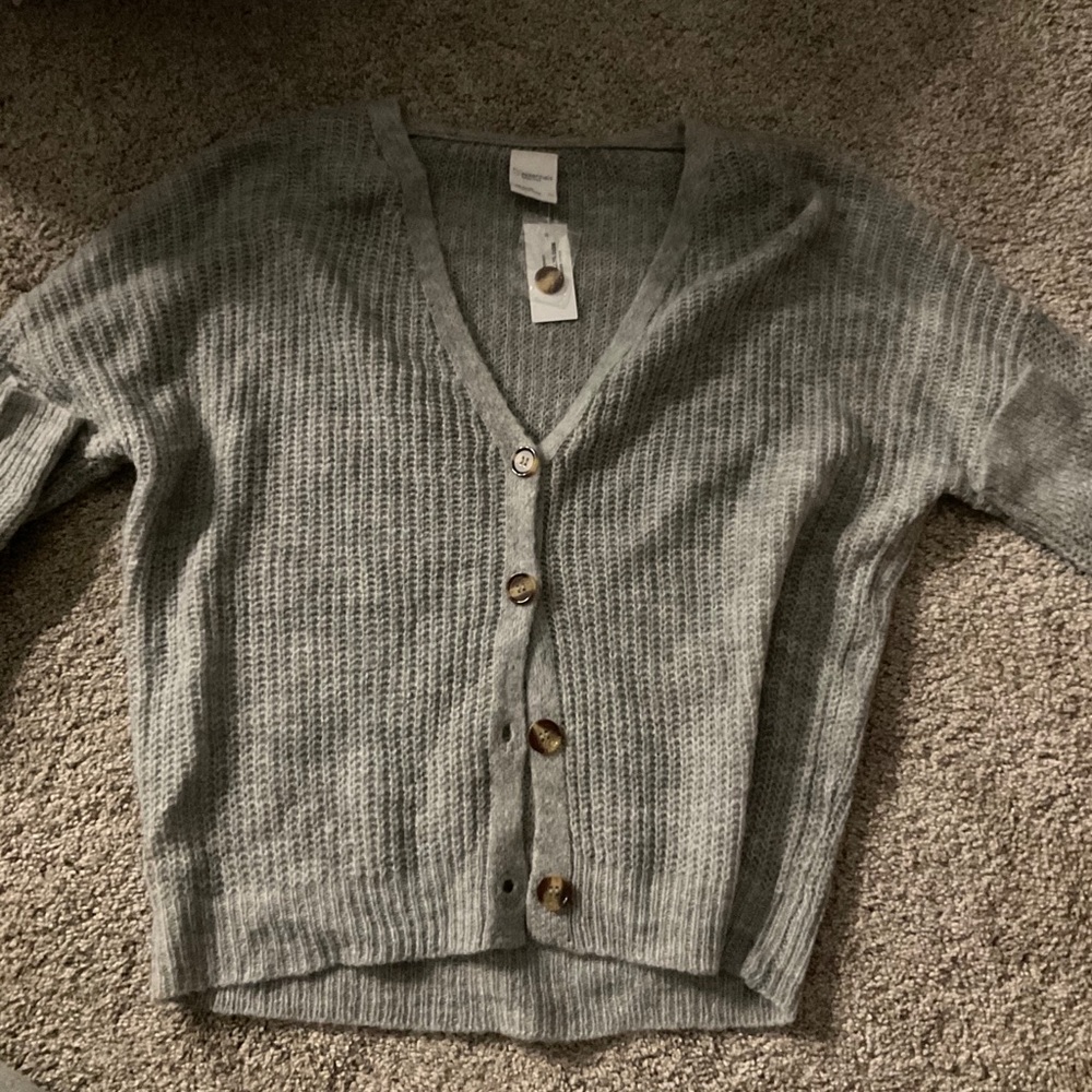 gray knit cardigan